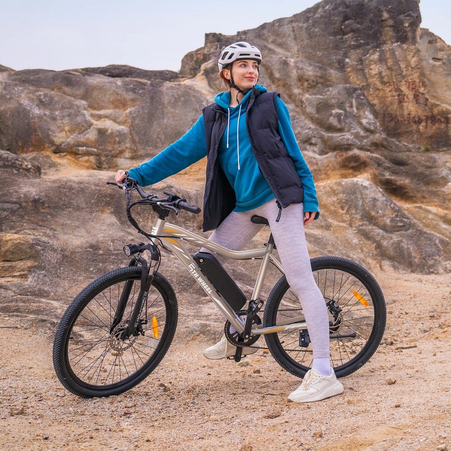 5TH WHEEL AB17 Electric Bike With 700W Peak Motor And Front Suspension 23 MPH