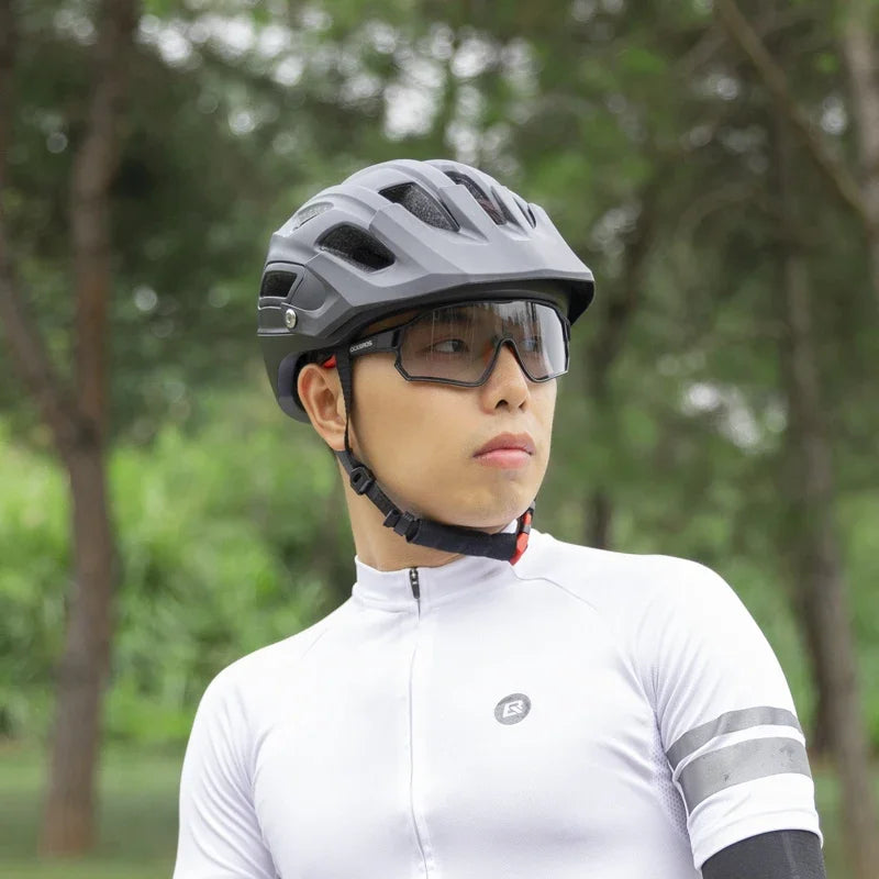 Rockbros Lightweight Photochromic Cycling Sunglasses With UV400