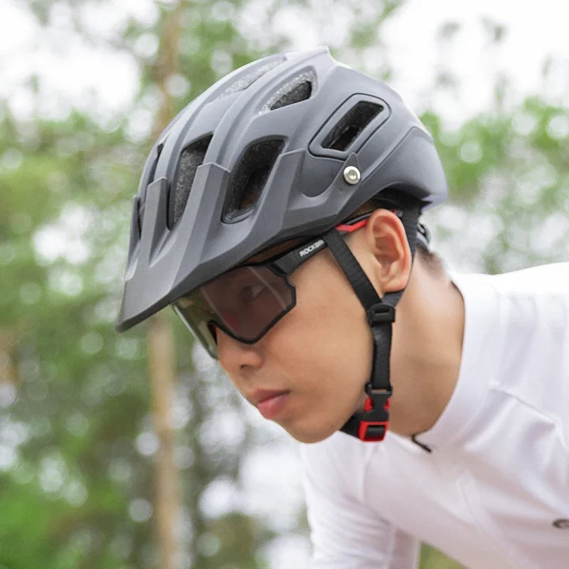 Rockbros Lightweight Photochromic Cycling Sunglasses With UV400